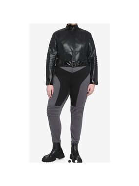The Batman Catwoman Faux Leather Jacket and Cosplay Leggings Set - Plus Size 1X